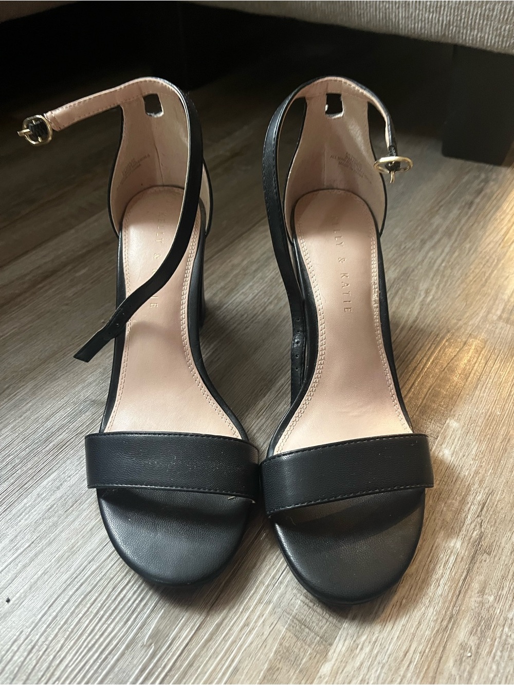 Kelly and Katie Black Ankle-Strap Block Heel Sandals size 8